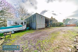 Park Home / Barn - click for photo gallery